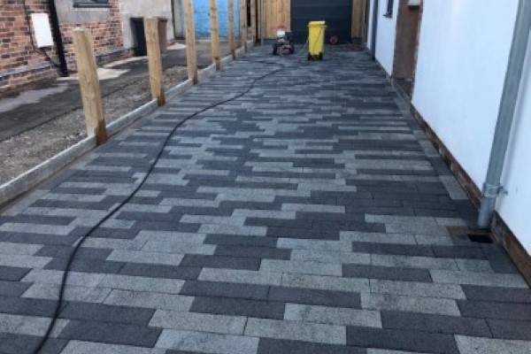 Laying Block Paving in Thornbury