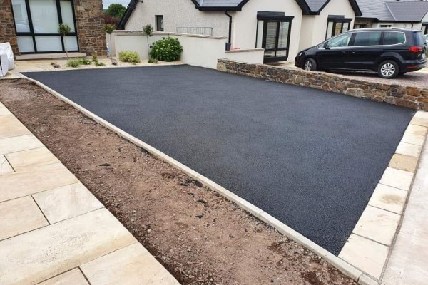 Laying Tarmac Driveways in Staple Hill