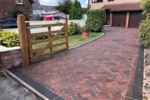 Laying Block Paving in Kingswood